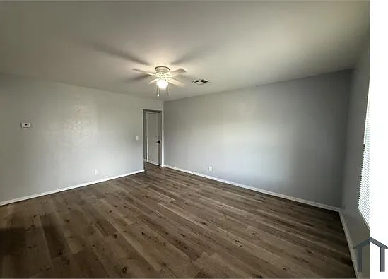 3 bed, 960 sqft, $1,099 — Photo 3