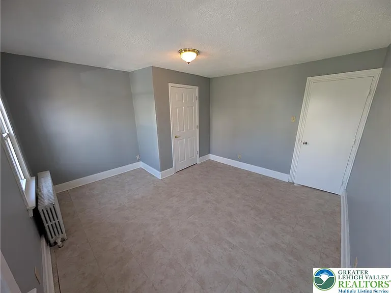 1108 3rd St — Photo 12