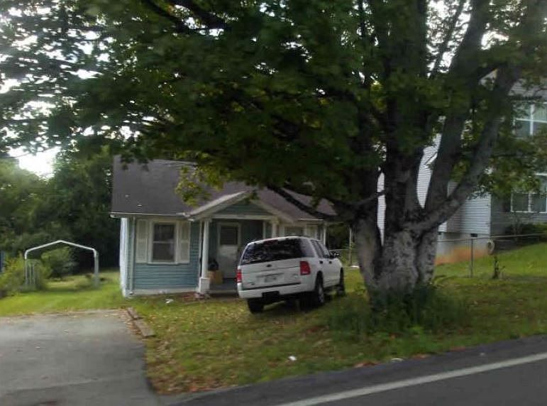 2nd image of 4217 Coster Rd
