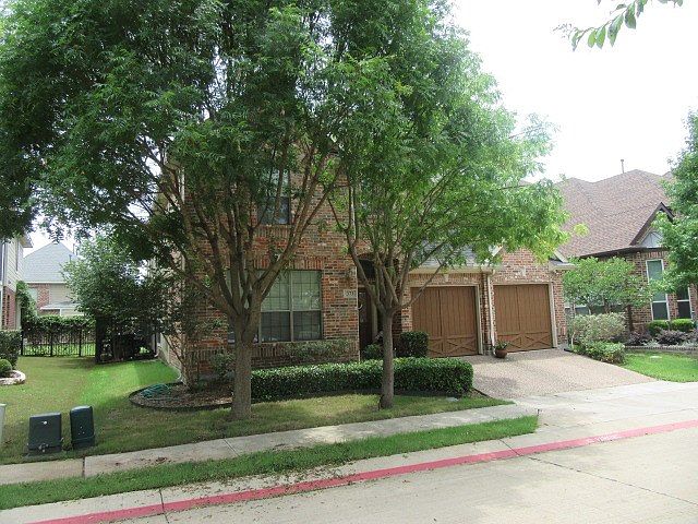 1st image of 373 Parkvillage Ave