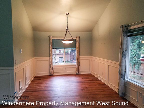 4th image of 7830 NE Beachwood Ave