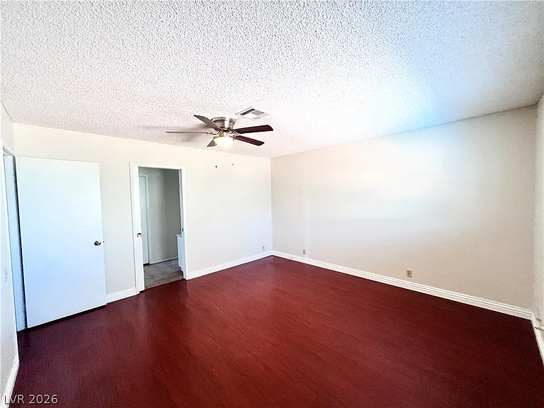 5009 Mesa View Dr — Photo 15