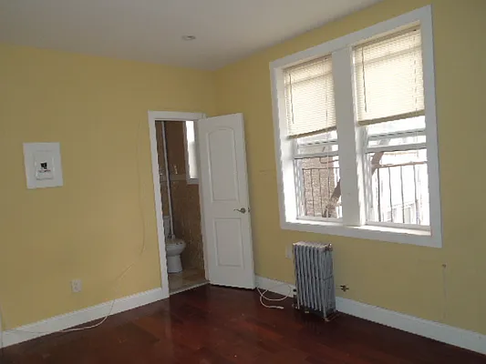 Rented by Washington Realty Corp. | media 4