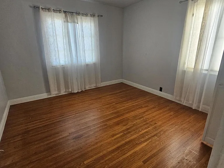 10003 Tujunga Canyon Blvd — Photo 10