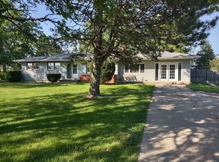 1818 Brickville Rd, Sycamore, IL 60178