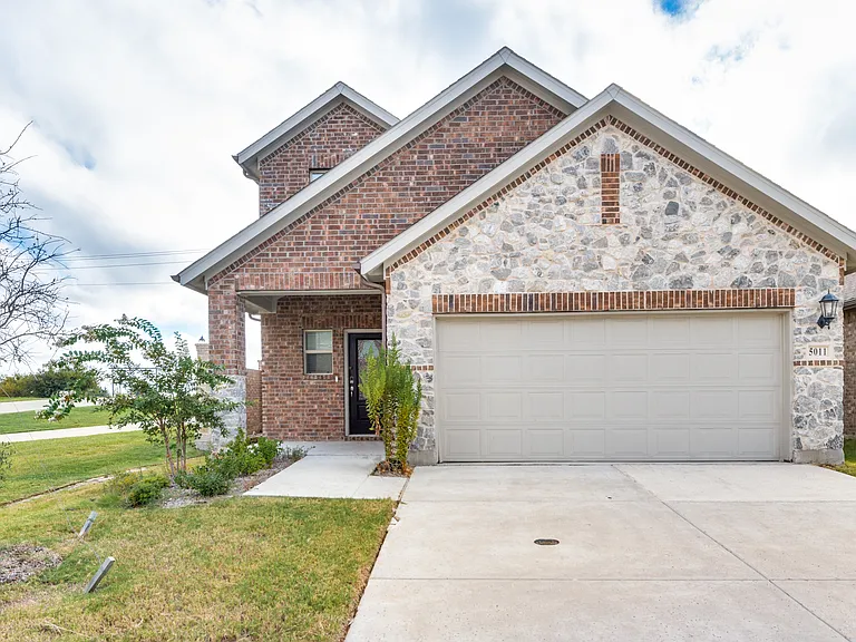 5011 Bellhurst Dr — Photo 3