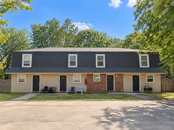684-690 N Betty Jo Dr, Fayetteville, AR 72701