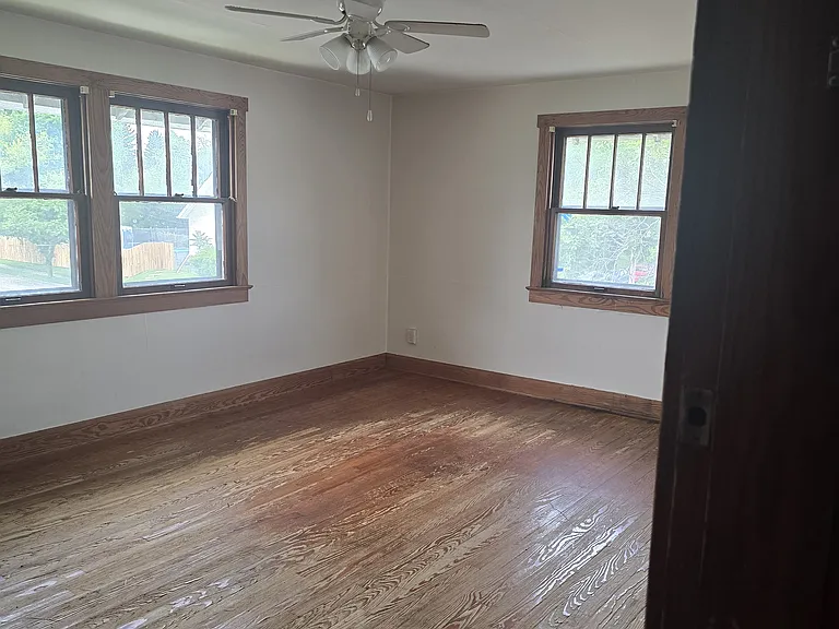 400-402 S Arlington Ave #400 — Photo 8
