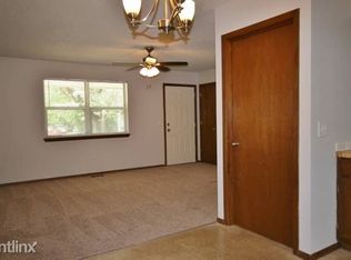 327 W 10th St, Andover, KS 67002