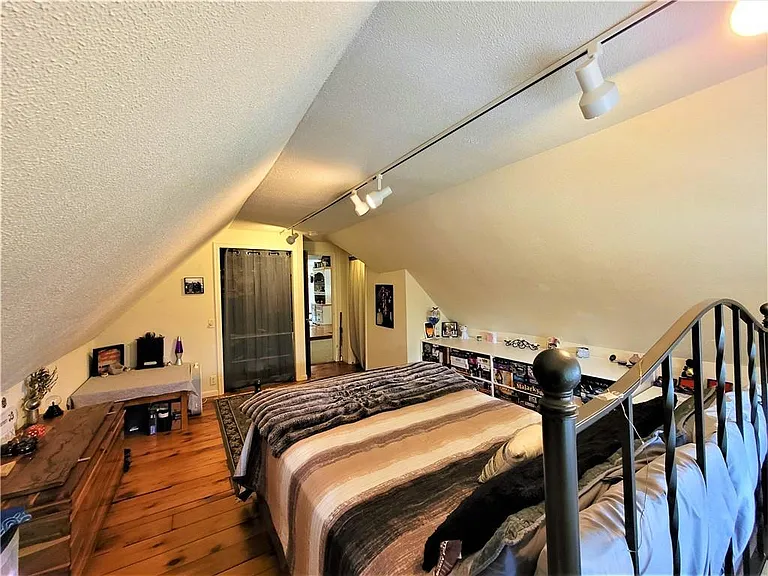 10 Atkinson St #3 — Photo 7