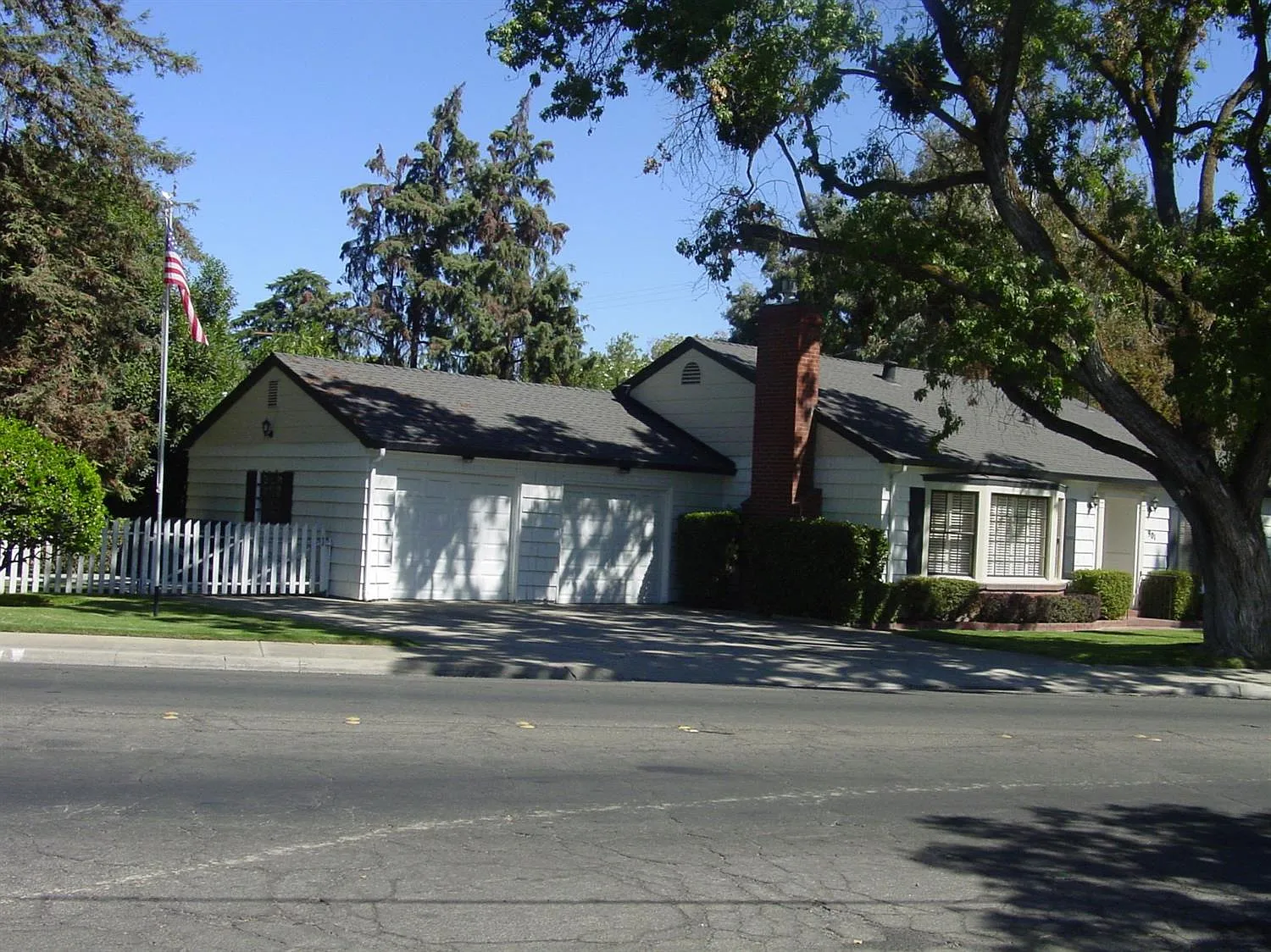 901 La Loma Ave photo 1