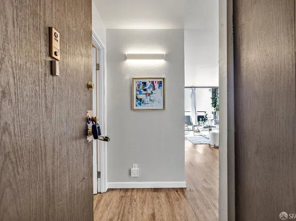 801 Franklin St APT 1231, Oakland, CA 94607
