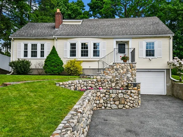 7 Valley Rd, Woburn, MA 01801