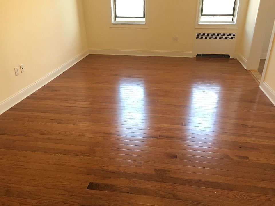 2nd image of 25 Lefferts Ave