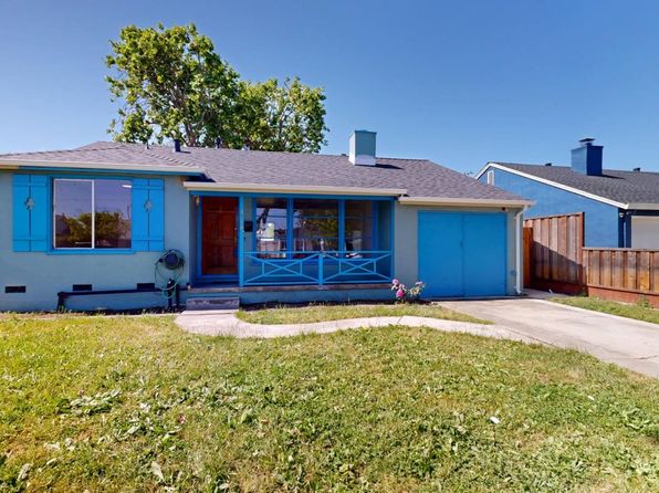 3616 Hoover St, Redwood City, CA 94063