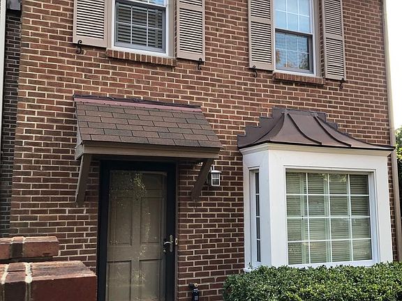 2nd image of 1100 W Abingdon Dr