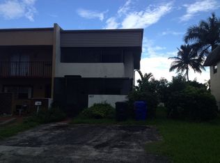 607 SW 79th Ter, North Lauderdale, FL 33068