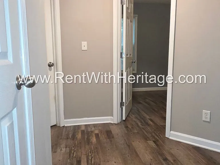 1550 Cedar Hl — Photo 19