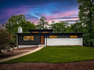 1836 Old Creek Trl, Vestavia Hills, AL 35216