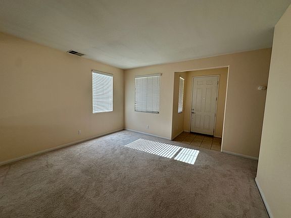 5th image of 608 Quartz St