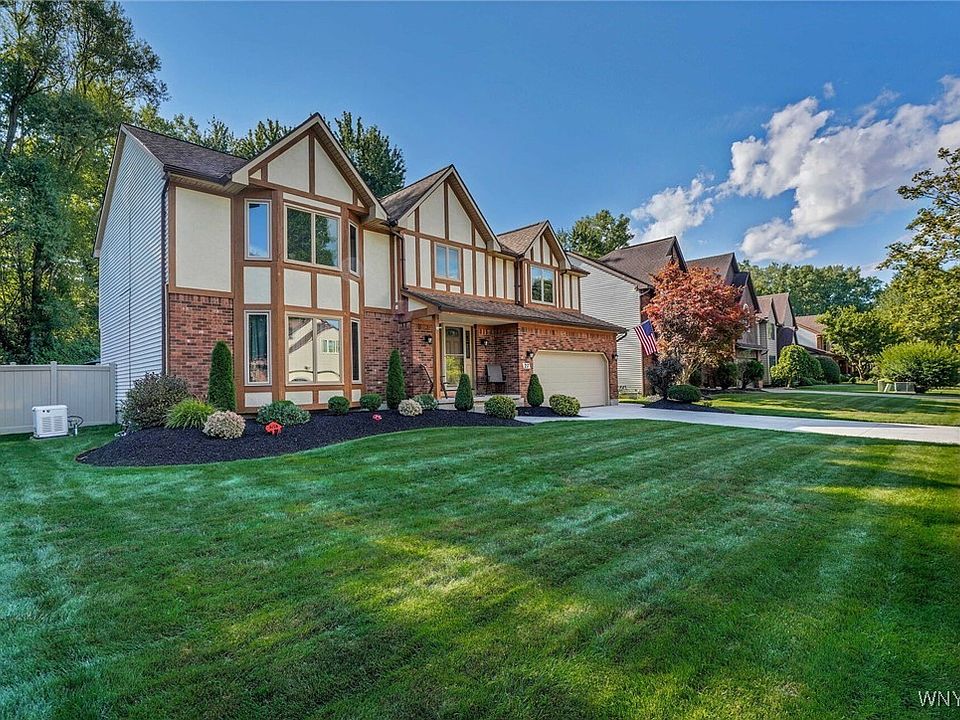 1st image of 27 Lillyridge Dr