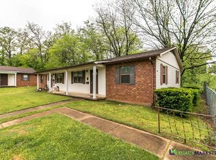 905 Jackson St, Doniphan, MO 63935