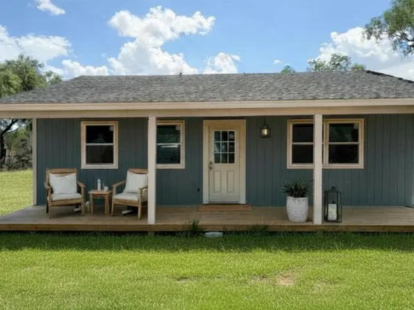 2805 E Fm 476, Poteet, TX 78065