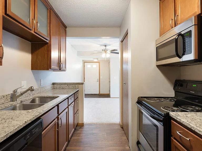 Fernbrook Townhomes — Photo 11