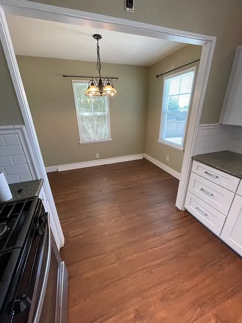 3 bed, 1100 sqft, $2,650 — Photo 4