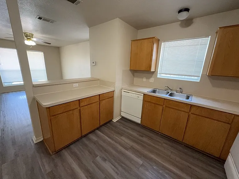 4107 Gus Dr, Killeen — Photo 7