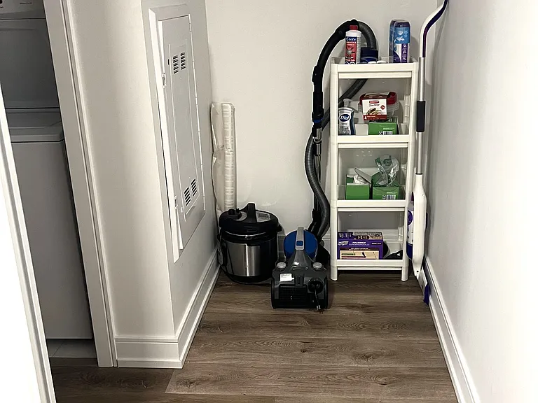 1 Jarvis St #806 — Photo 28