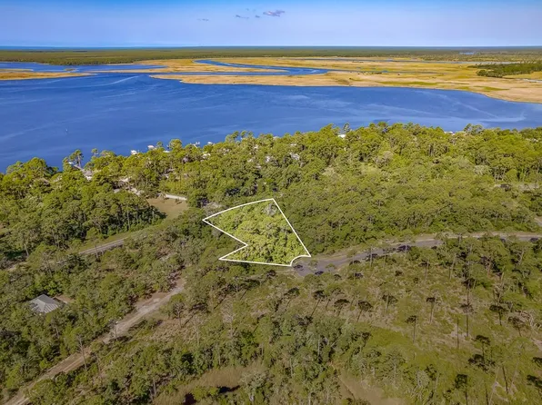 X Ramsey Way, Panacea, FL 32346