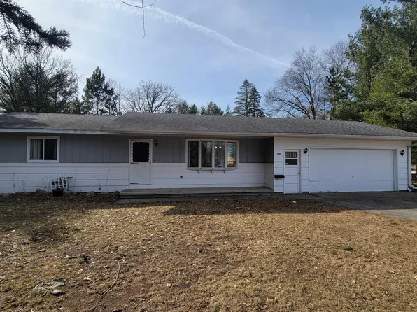 520 Riverfront Ct, Wautoma, WI 54982
