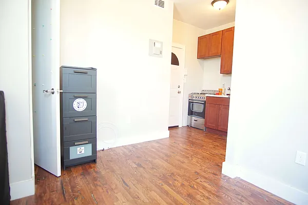 Rented by Lofts and Flats LLC | media 11