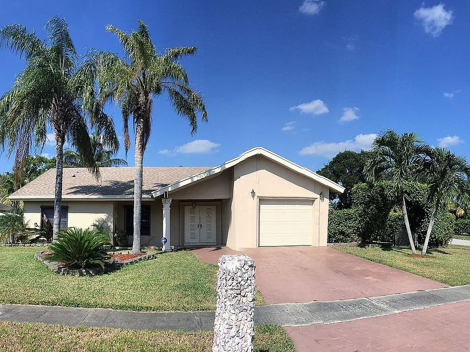 1st image of 7401 SW 14th Ct