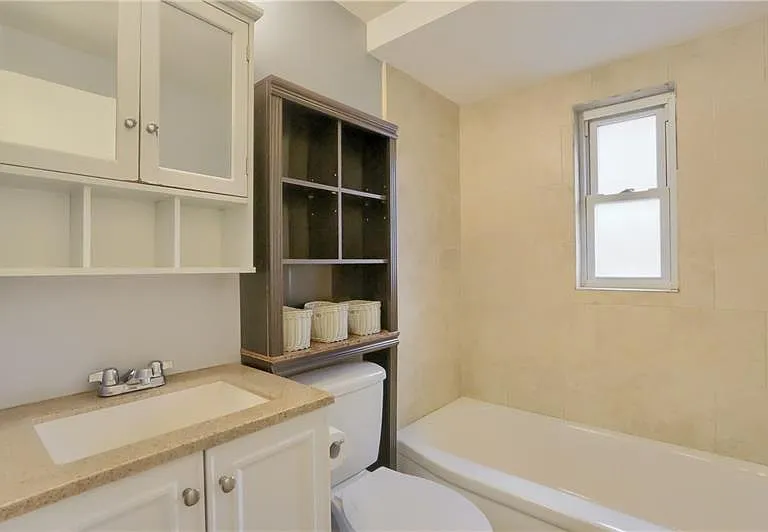 716 Maple Ln — Photo 10