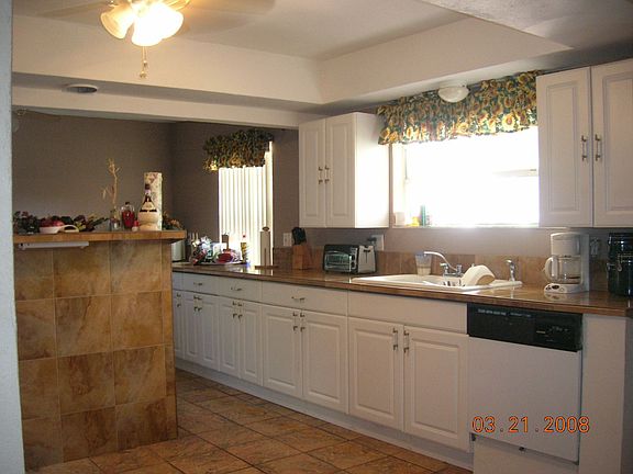 Partial veiw of kitchen