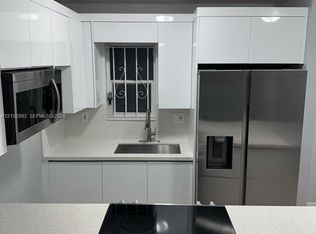 145 SW 30th Ct APT 207B, Miami, FL 33135