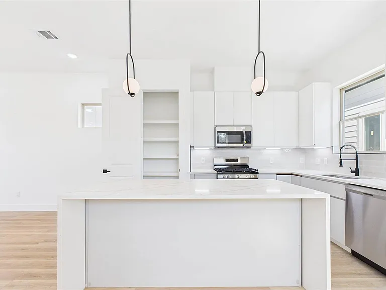 5316 Terry St — Photo 13