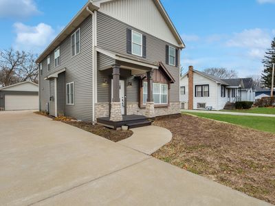 3S571 Virginia Ave, Warrenville, IL, 60555