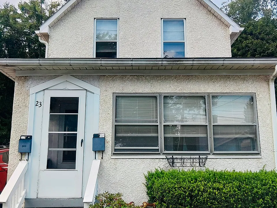 23 Robble Ave