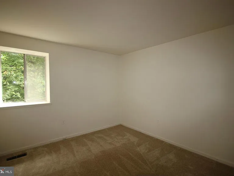 3722 Persimmon Cir — Photo 14