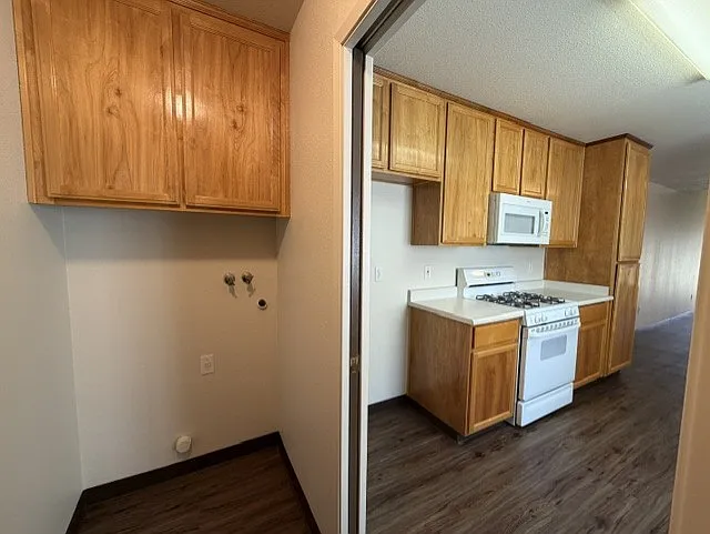 1332 Glenbrook Way — Photo 5