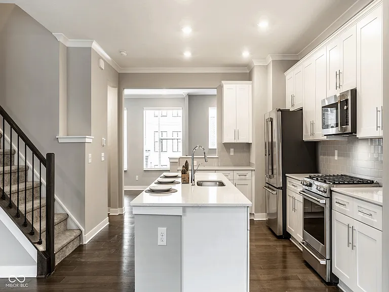 11581 Fulham St — Photo 4