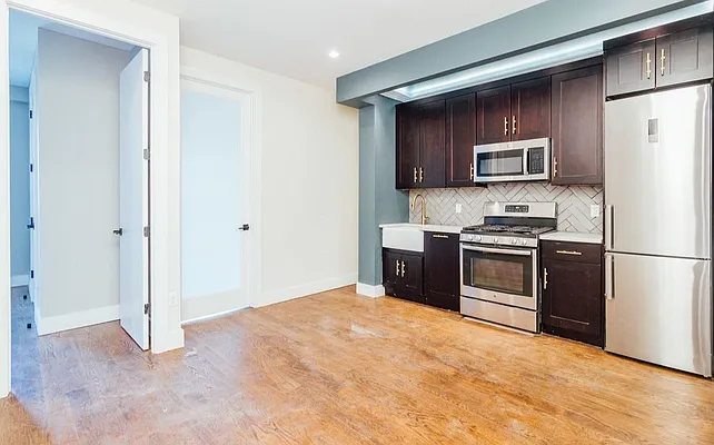 Rented by EXR | media 19