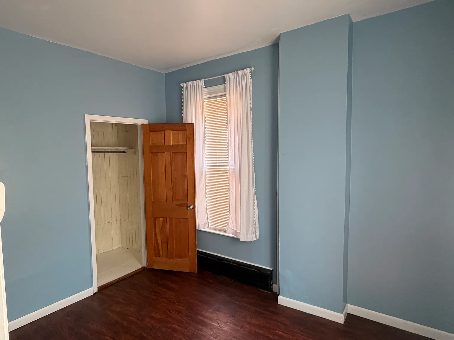 3 bed, 1.5 bath, 1425 sqft, $1,600 — Photo 4