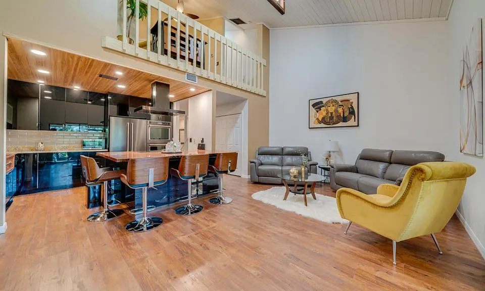 15080 Riverbend Blvd #802