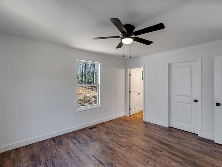 131 Owenby Ln — Photo 36