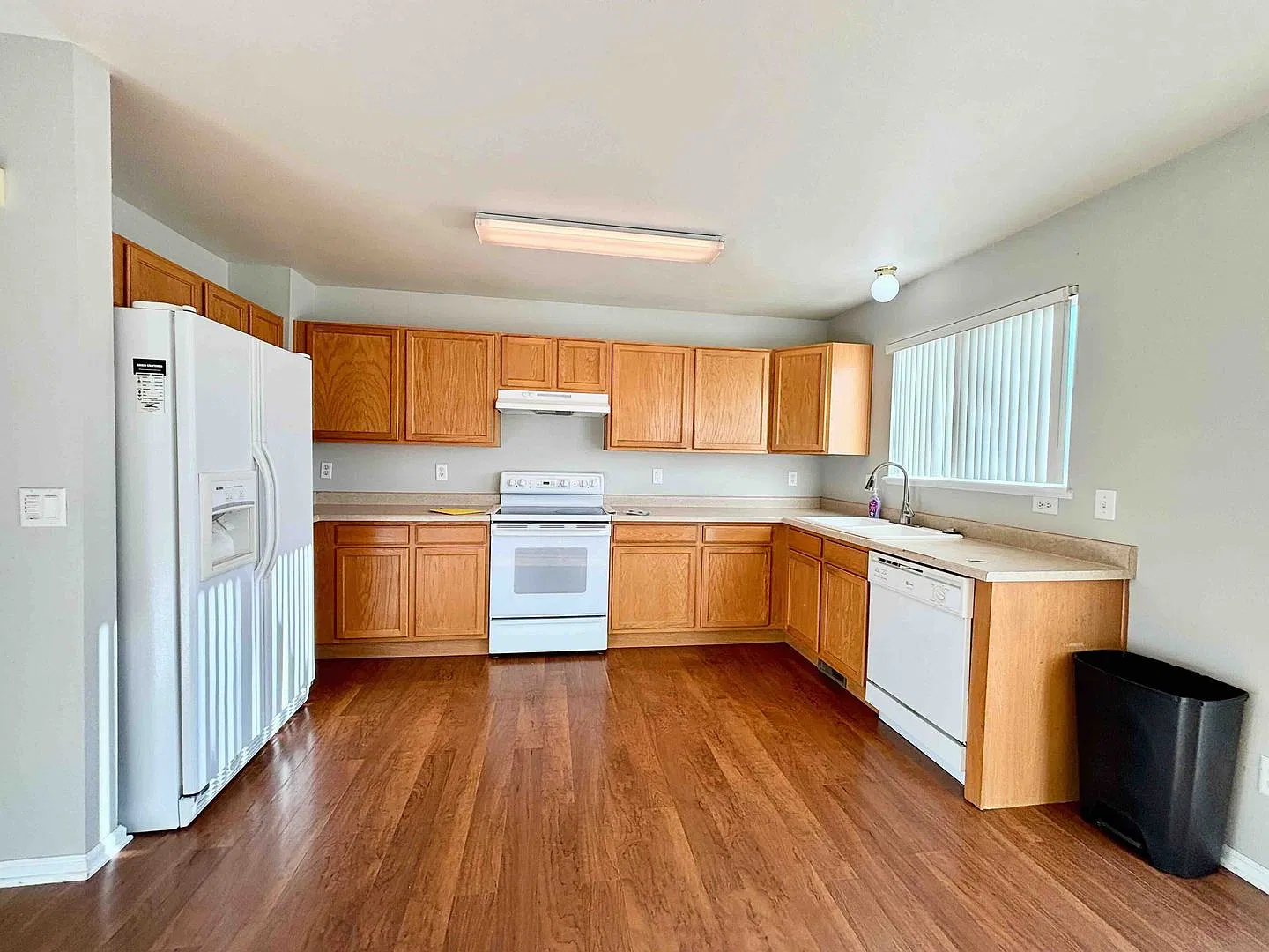 Spacious 4-Bed Home with Finished Basement| Pikes Peak Views — Photo 2