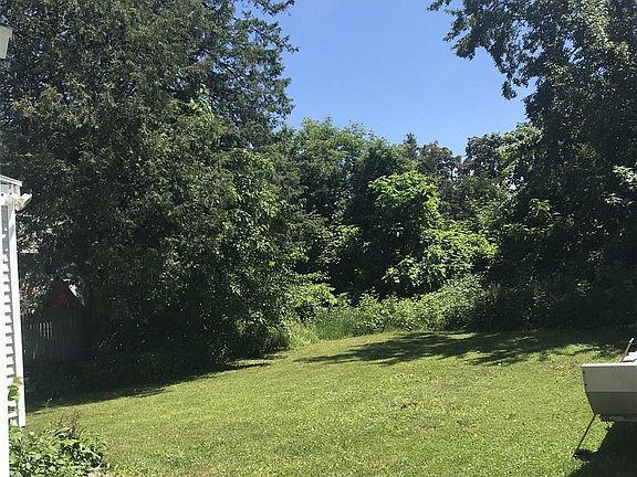 4th image of 31 Grand St